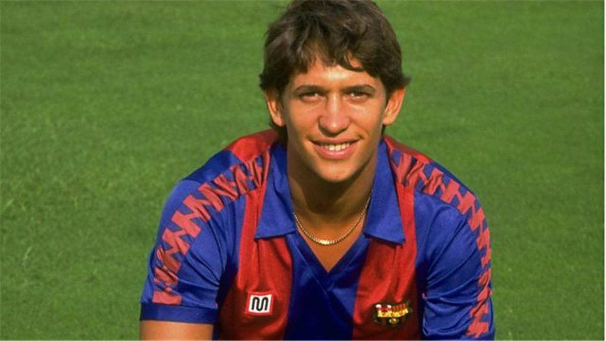 11 لاعبًا إنجليزيًا ارتدوا قميص برشلونة قبل ماركوس راشفورد أبرزهم لينكر