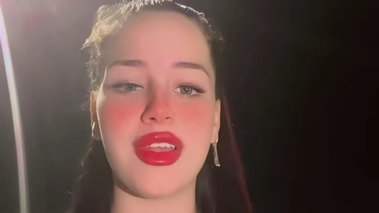 قرار قضائي عاجل ضد راقصة شهيرة بتهمة نشر محتوى غير لائق