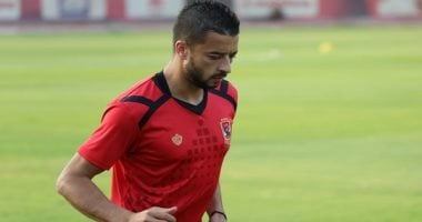 علي لاعب الأهلي يعلن رسميا اعتزاله كرة القدم وسط جدل واسع في الصحافة
