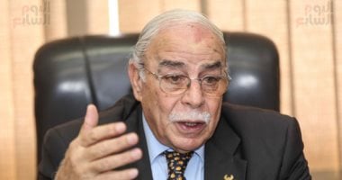 كمال درويش يؤكد ضرورة إدارة محترفة لكرة القدم بعيداً عن أساليب الهواة والمتطوعين