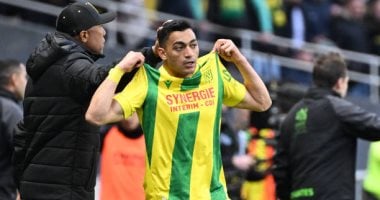 خليفة وسام أبو علي في الأهلي ضمن قائمة اللاعبين المرشحين لدعم هجوم الفريق ولكن مصطفى محمد غير موجود بين الأسماء