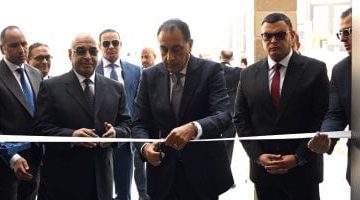 رئيس الوزراء يفتتح مكتب خدمات الأجانب بالعاصمة الإدارية الجديدة