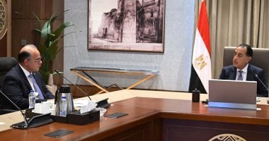 رئيس الوزراء يلتقي رئيس الرقابة المالية لمناقشة ملفات هامة