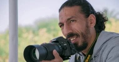 مهندس مصري يحقق إنجازًا تاريخيًا بثلاث جوائز في “تيلي أواردز” بأمريكا
