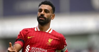 لاعب ليفربول الشاب يؤكد محمد صلاح مثله الأعلى ويعتز بالتدريب مع النجوم