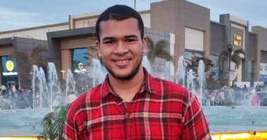حمدي فرج يتوج بلقب الأول بالدبلومات الفنية بدعم والده: قصة نجاح ملهمة