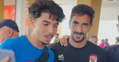 شاهد كيف استقبلت جماهير تونس نجمها محمد على بن رمضان بعد انضمامه للأهلي