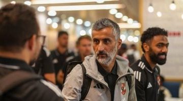 توافد لاعبي الأهلي إلى مطار القاهرة استعدادًا للسفر إلى تونس