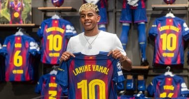 برشلونة يسعى لجني 10 ملايين يورو من مبيعات قميص لامين يامال