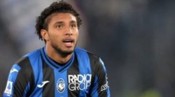 الهلال يعزز صفوفه بضم إيدرسون: صفقة تثير حماس الجماهير