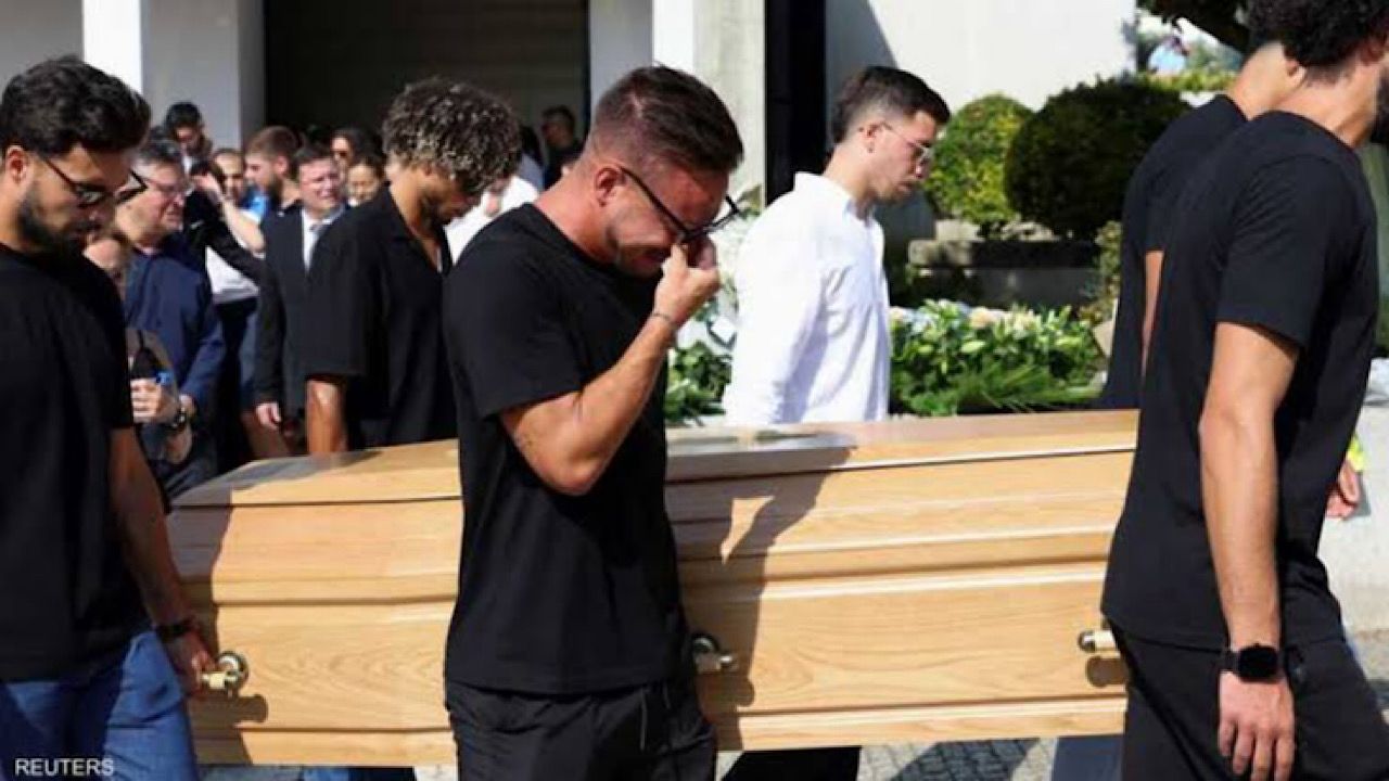 دياز يوضح سبب غيابه عن جنازة جوتا ويواجه الانتقادات بشجاعة