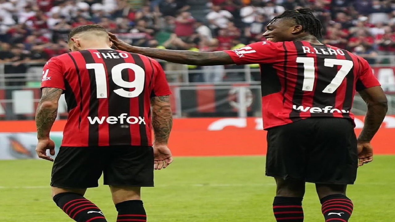 ياو يودع ثيو هيرنانديز في مشهد مؤثر بعد انتقاله إلى الهلال