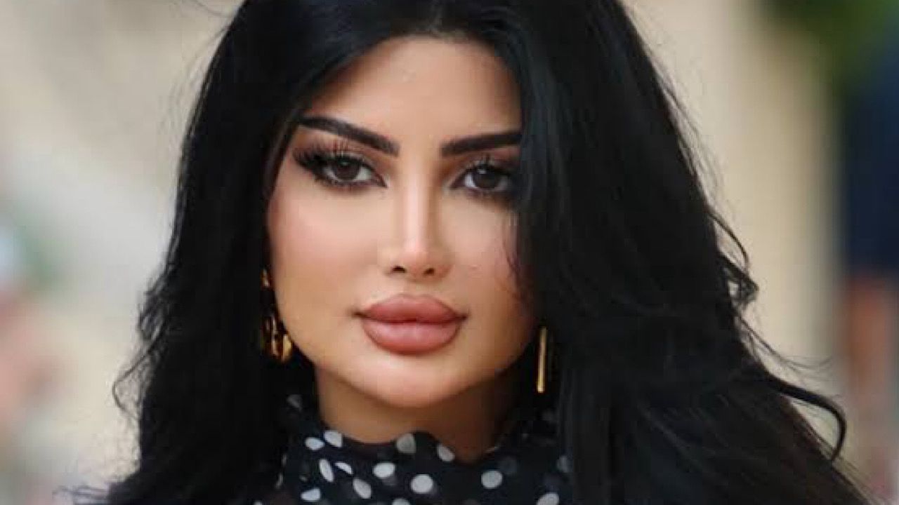 ملكة كابلي تتألق بجمالها الطبيعي بدون فلاتر – شاهد الصور!