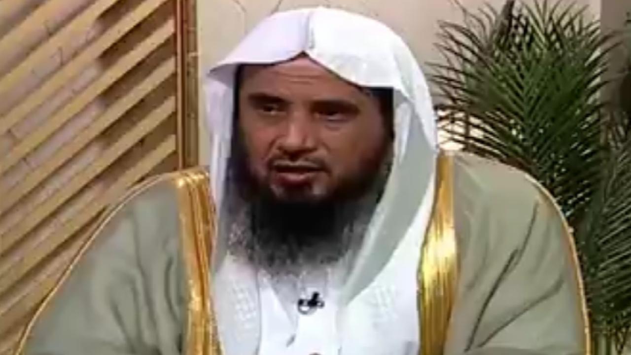 الخثلان يجيب: هل العمرة في رمضان تغني عن حج الفريضة؟ فيديو