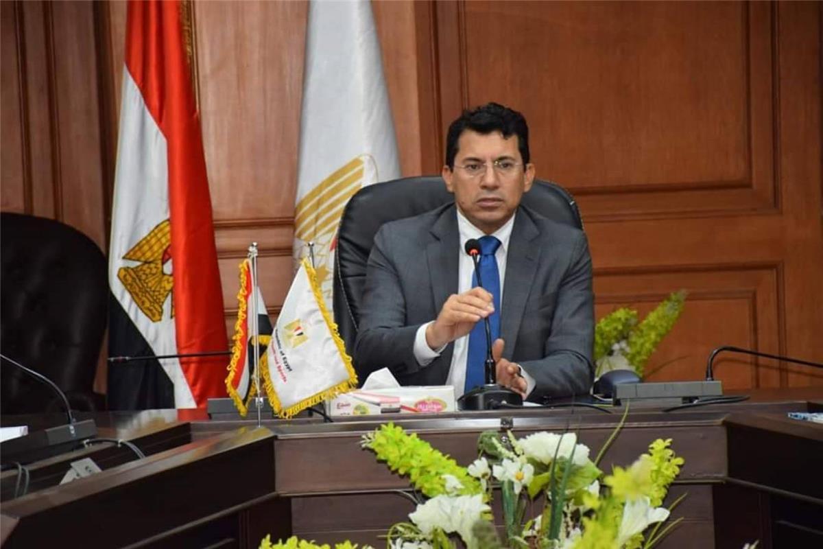 أشرف صبحي يكشف حقيقة خصخصة الأهلي والزمالك ويؤكد احتمالية إقامة السوبر في مصر