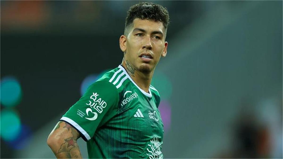 السد القطري يعلن تعاقده رسميا مع روبيرتو فيرمينو لتعزيز صفوف النادي