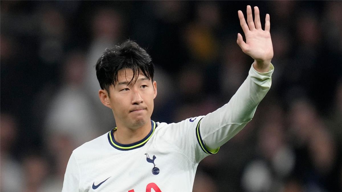 توتنهام يكشف موقفه النهائي من عرض أمريكي لضم اللاعب سون