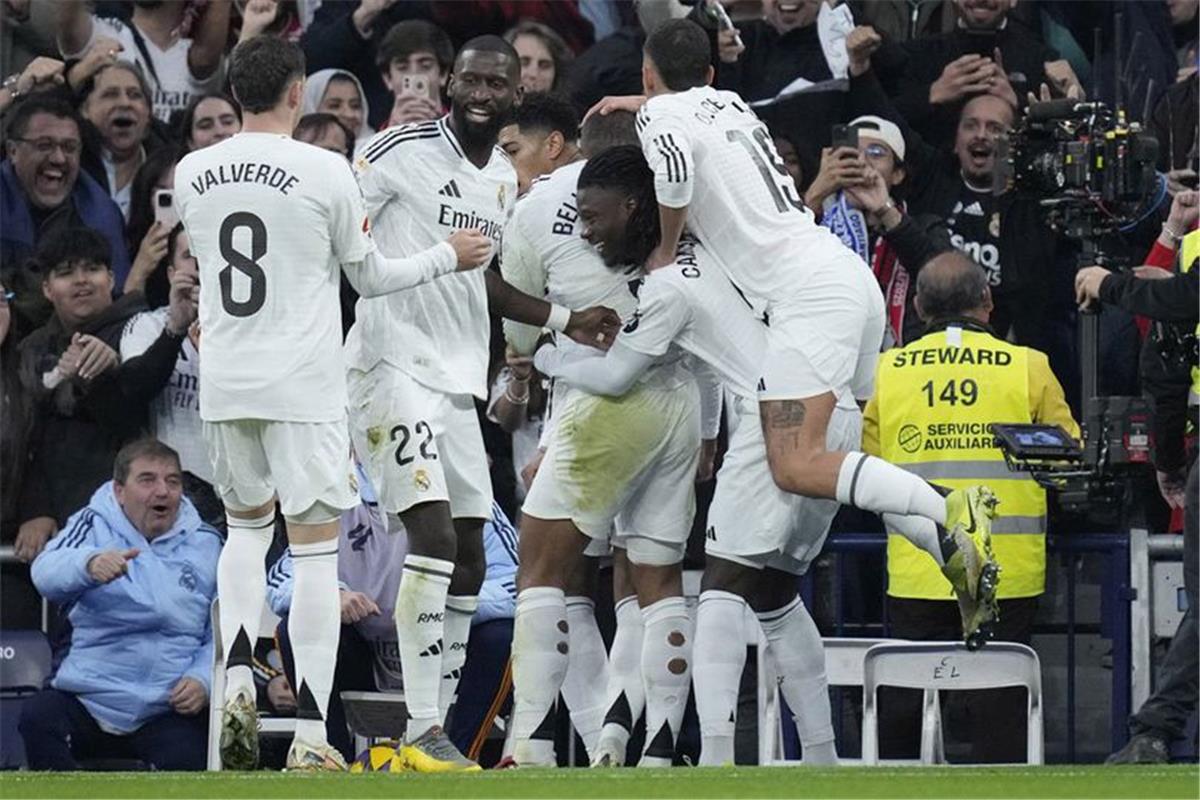 لاعب ريال مدريد يعبر عن استياء شديد بسبب بقاءه في الفريق صيف الموسم الحالي
