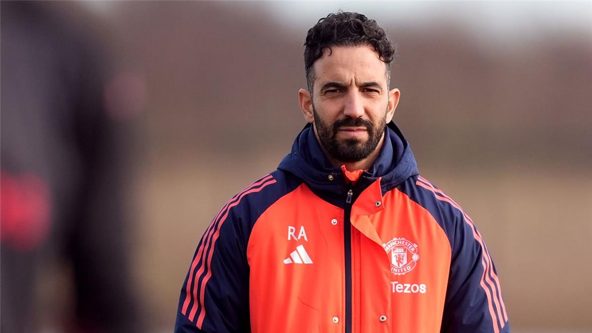 مانشستر يونايتد يستهدف صفقة هجومية قوية خلال سوق الانتقالات الصيفي
