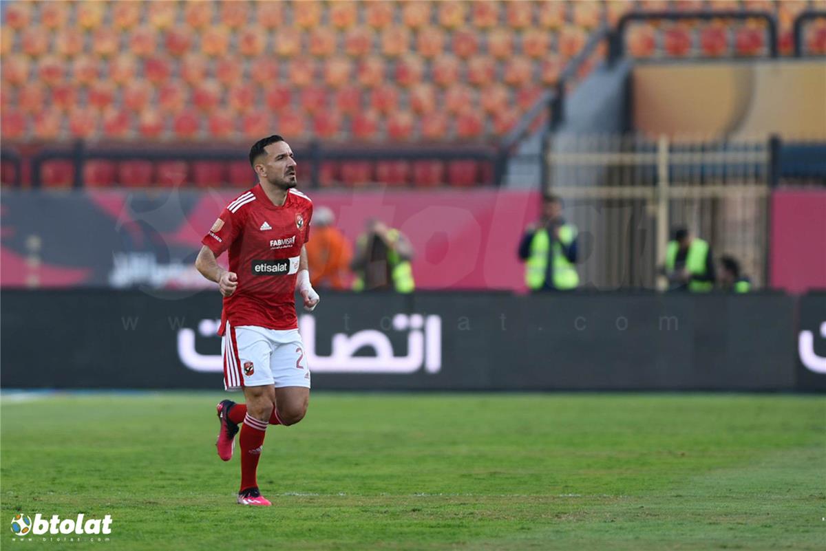وجهة علي معلول بعد الرحيل عن الأهلي تكشفها التقارير التونسية